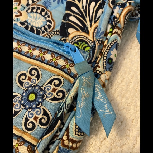 RARE Vera Bradley Crossbody Bali Blue HTF- Retired 2009 Excellent condition! - Picture 12 of 15